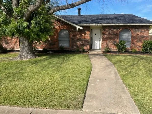 4921 Ashlock Dr, The Colony, TX 75056