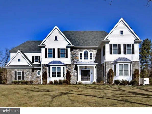 150 Red Oak Dr, Blue Bell, PA 19422