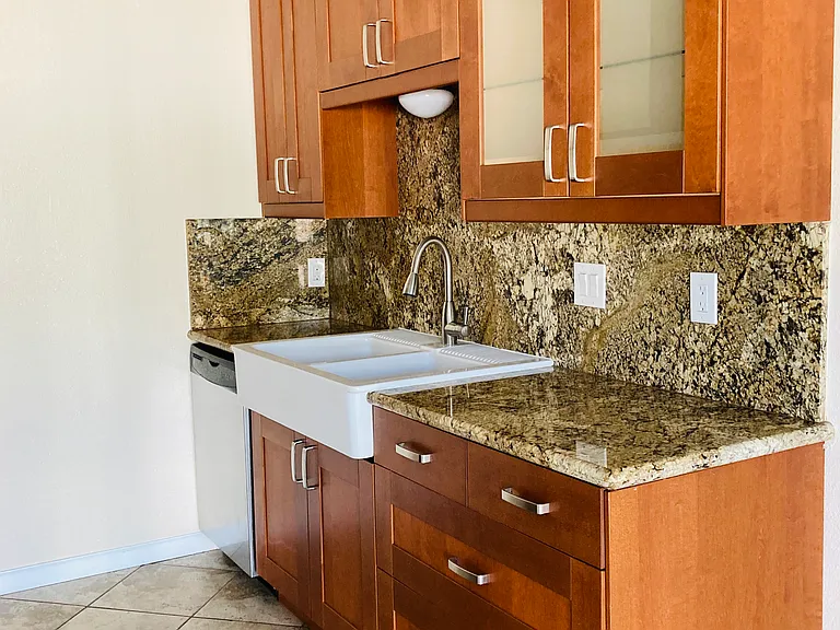 13255 Olive Tree Ln — Photo 10