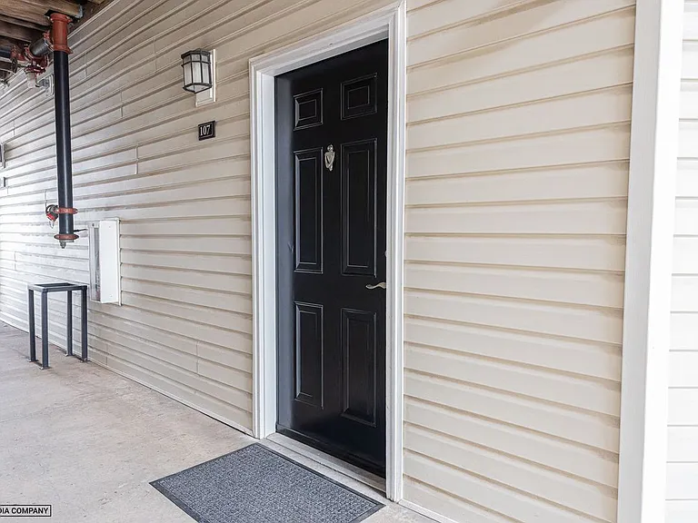502 Sunset View Ter SE #107 — Photo 23