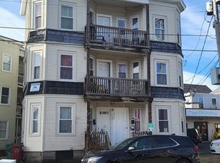 222 Cumberland Rd, Lowell, MA 01850