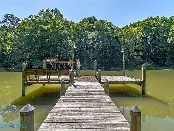 4th image of 178 Greenfield Rd