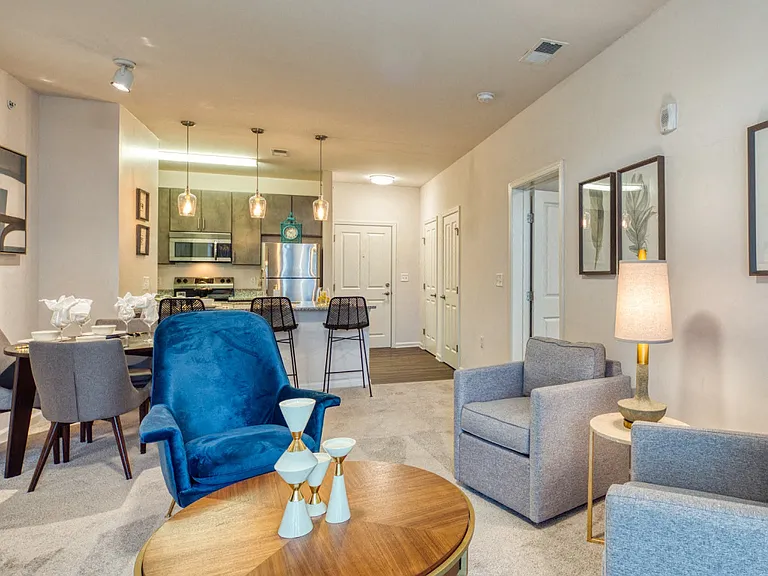Crossroads Station Apartments — Photo 11