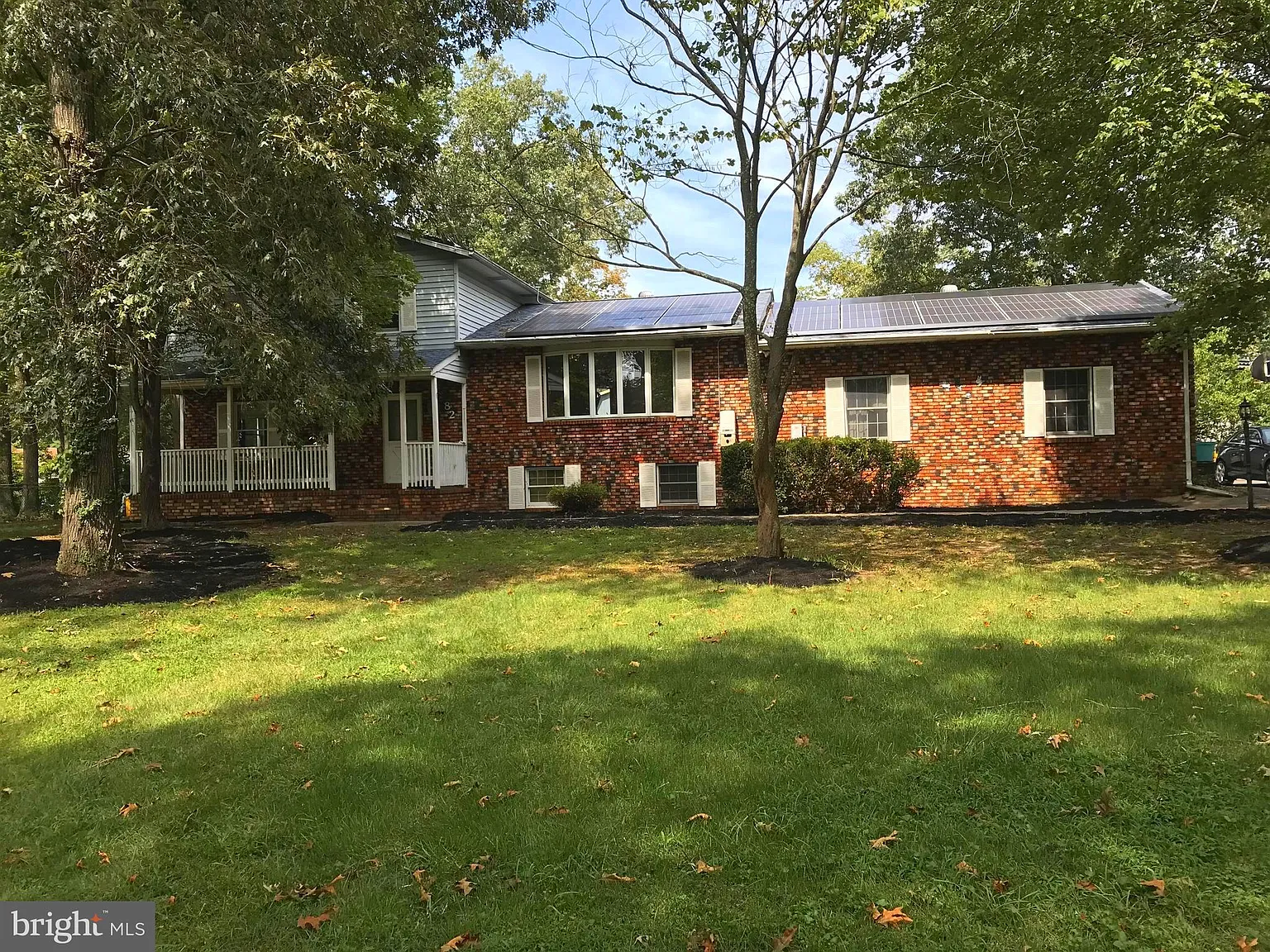 820 Meadow Rd photo 1