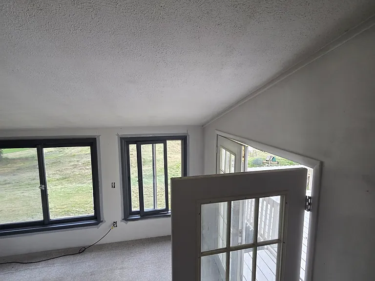 1491 Middle Rd — Photo 5