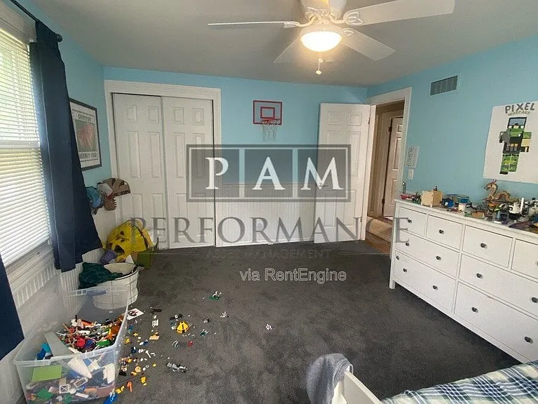 N86W5195 Covington Sq — Photo 33