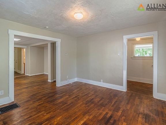 5th image of 824 Fremont St #824