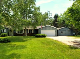 3817 E Hillcrest Rd, Two Rivers, WI 54241