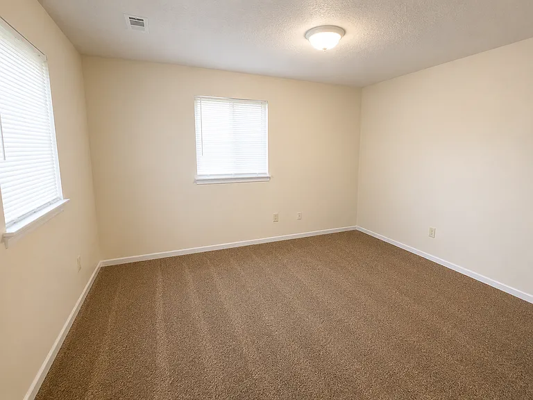 105 Wilson Ave #105C — Photo 4