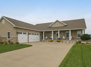 1452 Hunters Green Way, Marion, IA 52302