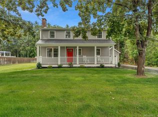 15 Ninety Rod Rd, Clinton, CT 06413