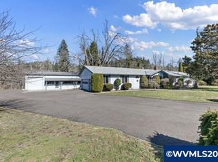 38025 M J Chase Rd, Springfield, OR 97478