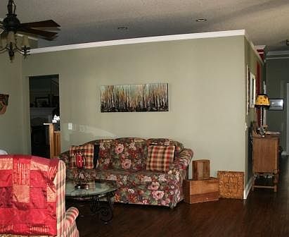 3rd image of 3796 Southbank Cir