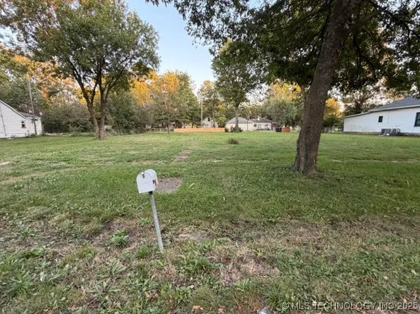 516 N Smith St, Vinita, OK 74301