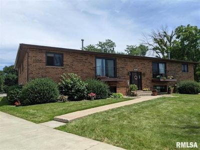 709 Crosstown Ave APT 101, Silvis, IL, 61282