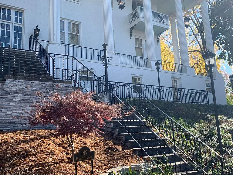 149 Peachtree Cir NE #35 — Photo 4