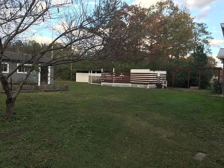 Storage shed