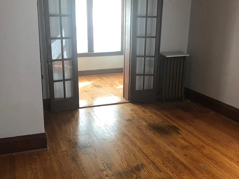 4916 Gresham St #1-F — Photo 6
