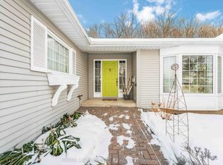 192 Woodside Dr, Saint Catharines, ON L2T 1X6