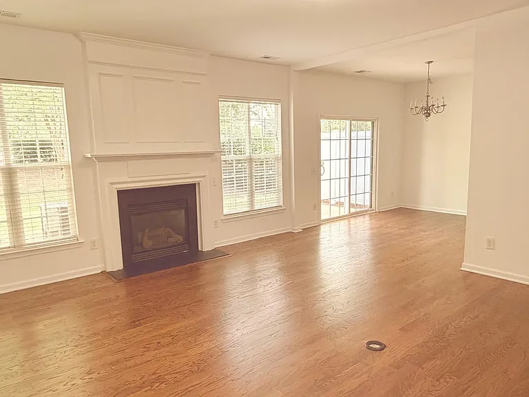 9002 Bishop Crest Ln — Photo 8