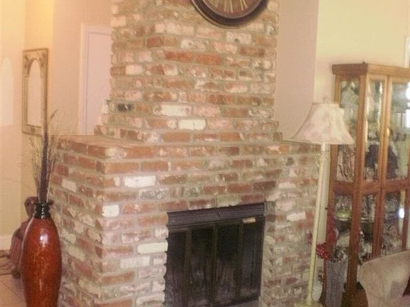 3rd image of 1408 Vista Creek Dr