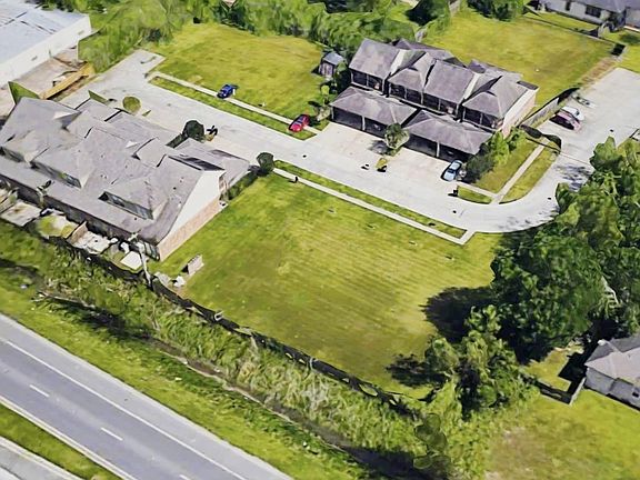5th image of Bonnet Cove Ave