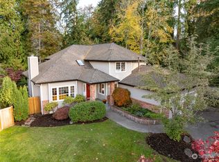 16810 72nd Ave NE, Kenmore, WA 98028