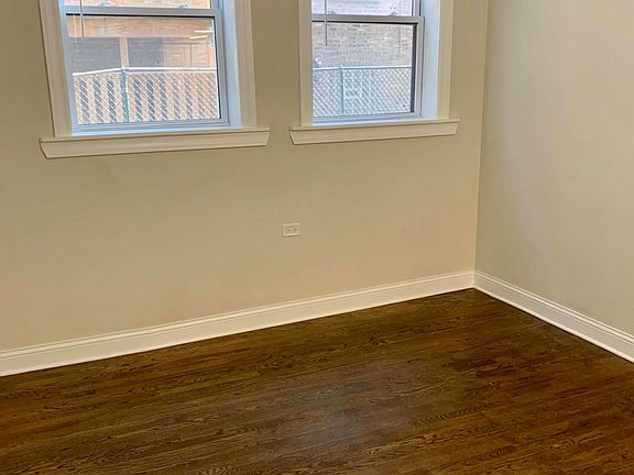 4th image of 8375 W Cornelia Ave #2S
