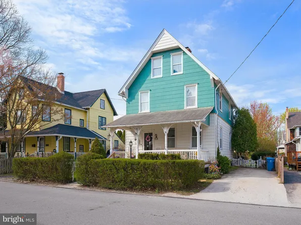 38 Bridge Ave, Berwyn, PA 19312