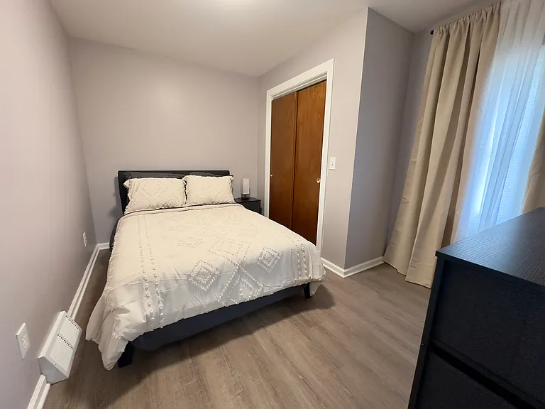 499 Pawling Ave #3 — Photo 5