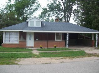 402 E North St, Winslow, IN