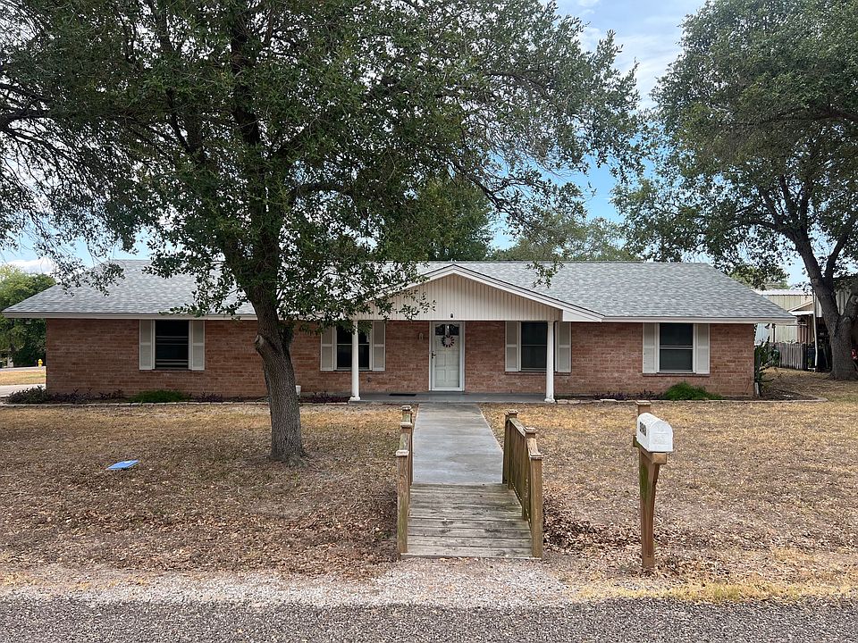 2nd image of 3943 Monta Dr