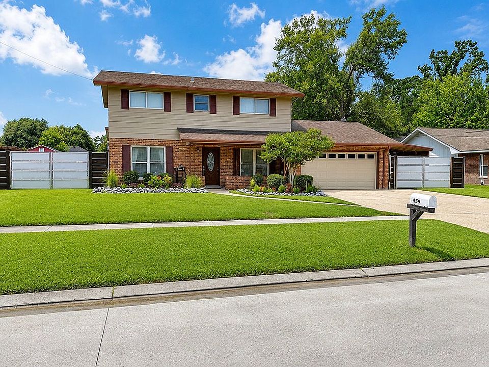 1st image of 469 Hickory Dr
