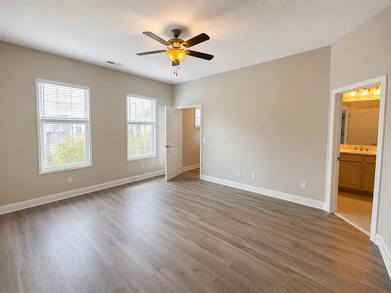 1011 Lychee Ct — Photo 7