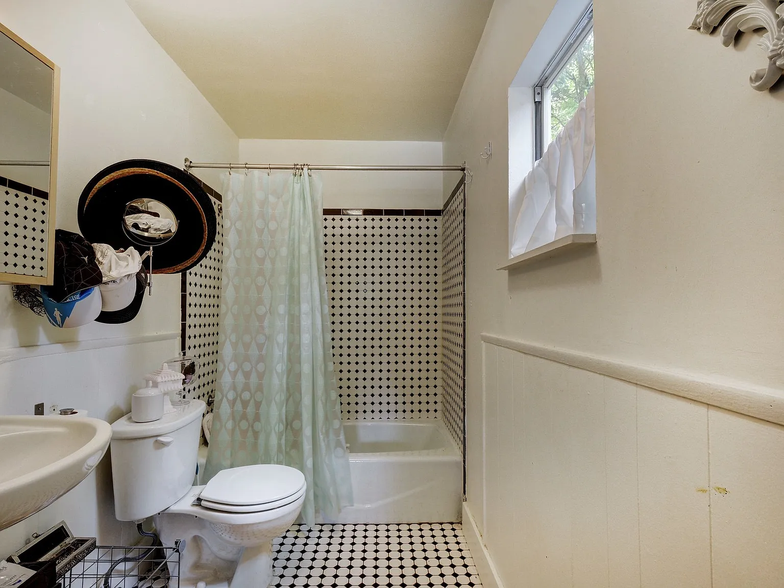 1 bed, 616 sqft, $2,000 — Photo 2