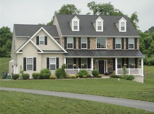 3500 Royal Valley Ln #14, Lower Saucon Township, PA 18055