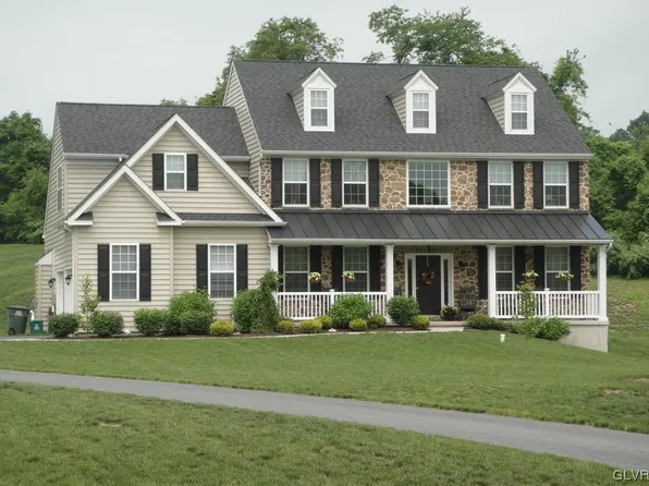 3500 Royal Valley Ln #14, Lower Saucon Township, PA 18055