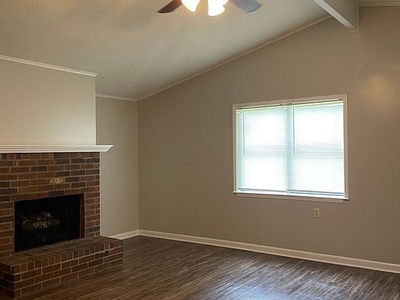 2nd image of 20 Hanover Dr