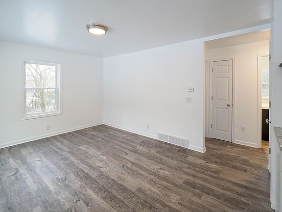 4th image of 8272 W Kl Ave