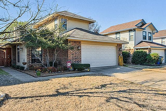 1st image of 3820 Clover Hill Ln
