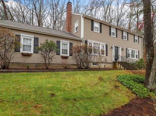 3 Kevin Cir, Framingham, MA 01701