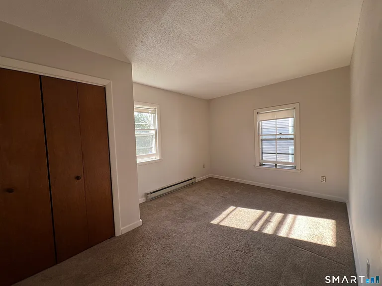 261 Broad St — Photo 6