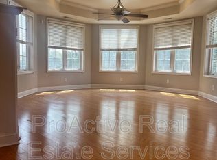 2932 E Virginia Beach Blvd UNIT C2, Norfolk, VA 23504