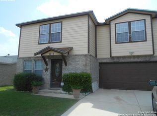 9915 Powderhouse Dr, San Antonio, TX 78239