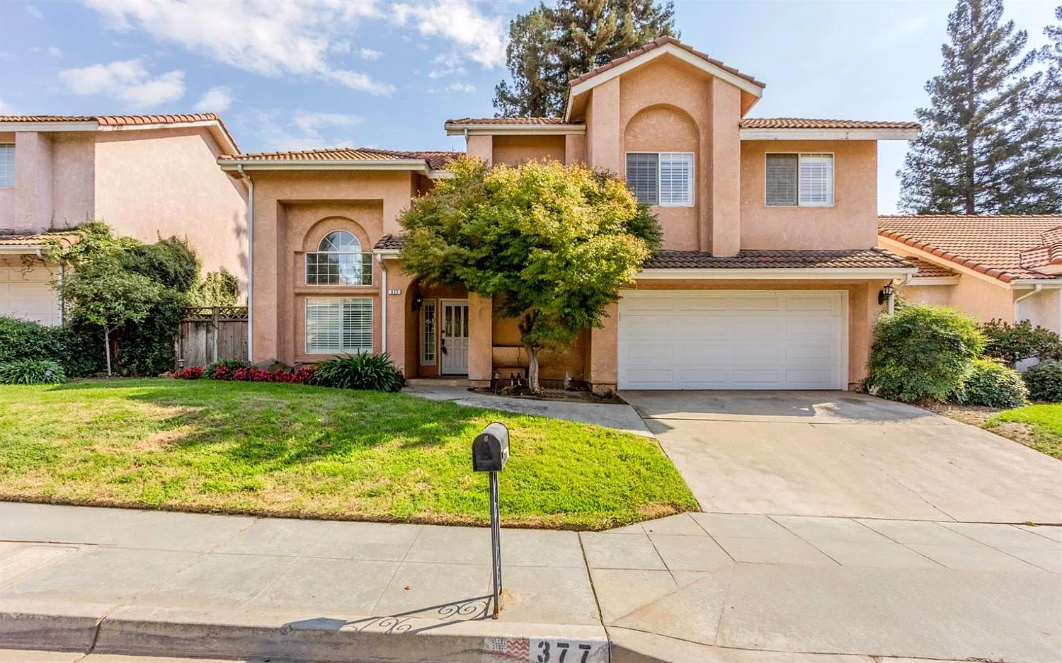 377 E Deer Creek Ln photo 1
