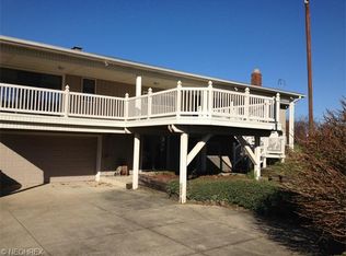 3390 Orcutt Dr, Akron, OH 44321