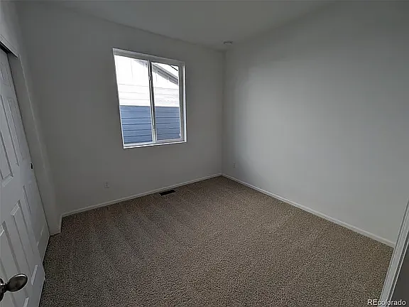 8485 Eagle Riv — Photo 6
