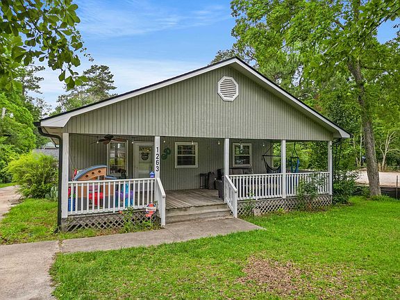 2nd image of 1263 Park Hill Dr.
