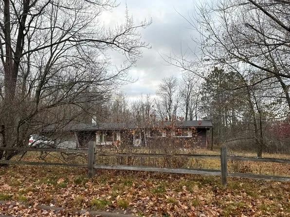 901 Walnut St, Minong, WI 54859