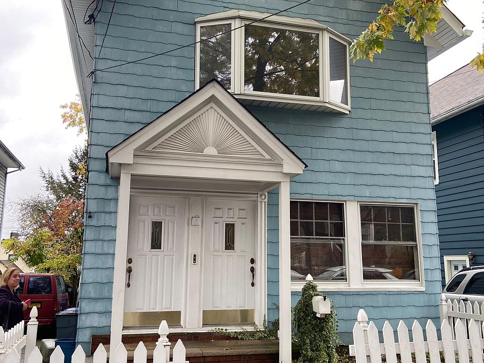 1st image of 22 Winthrop Pl